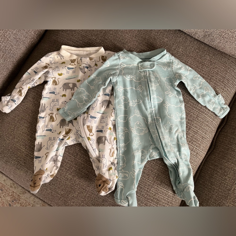 Carter's Baby Onesies (set of 5) - Picture 3 of 9